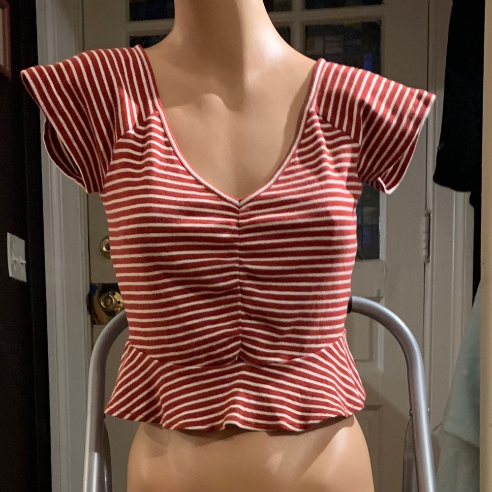 American Eagle Outfitters cropped top size medium